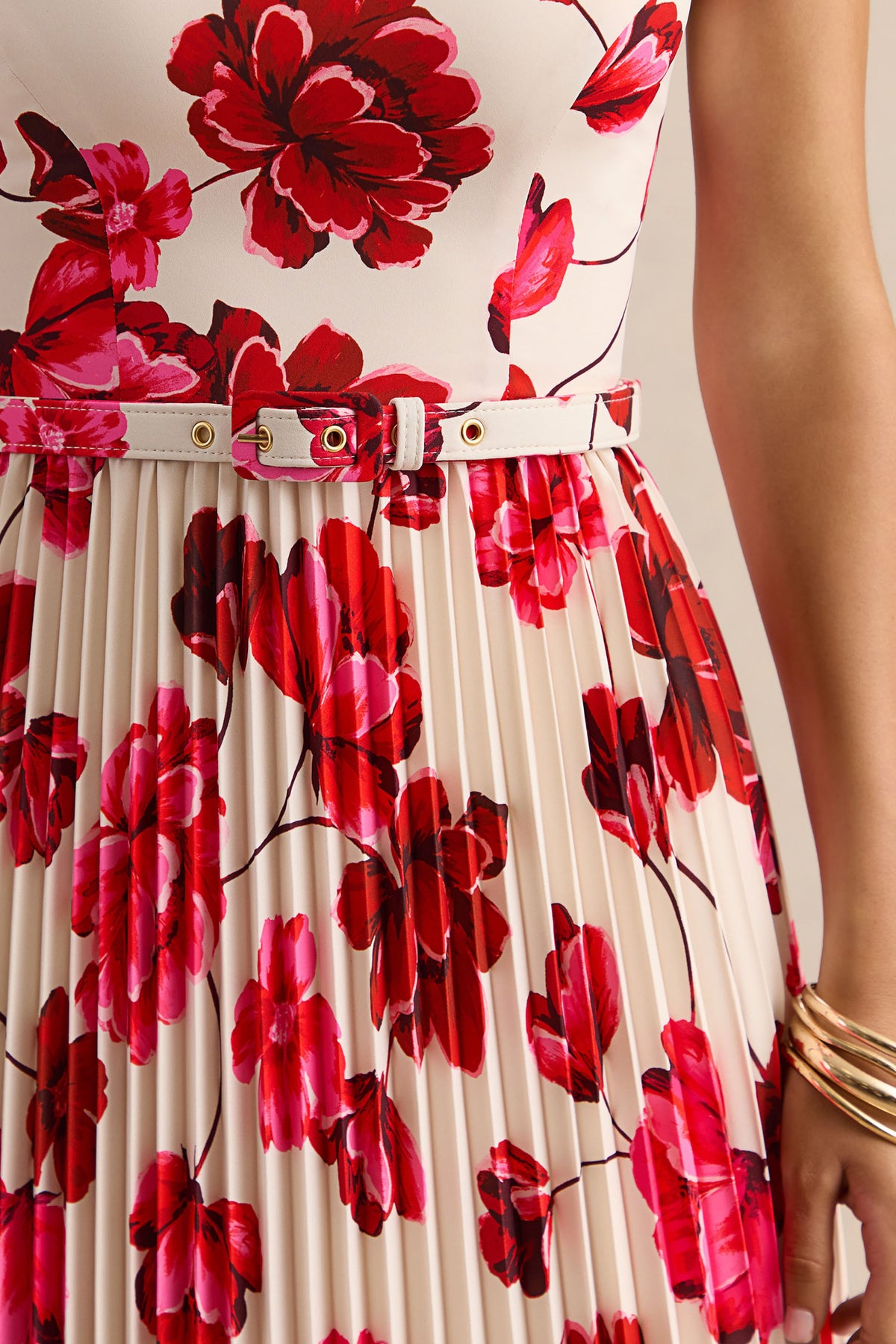 Danika | Vestido Largo Rosa intenso Estampado Floral de Escote Cuadrado con Cinturón con Falda Plisada