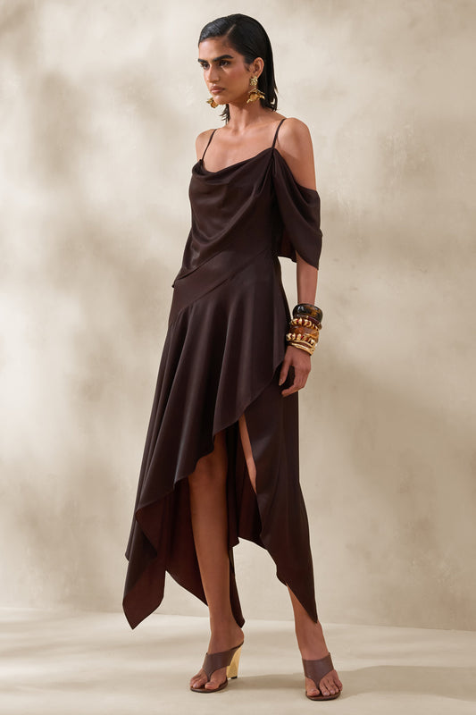 Helira | Vestido Midi Marrón De Satén Con Bajo Asimétrico Y Espalda Abierta