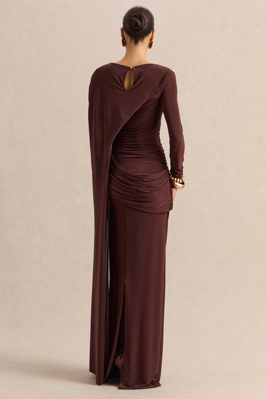 Orintha | Vestido Largo Marrón Cuello Alto con Capa y Detalle Dorado