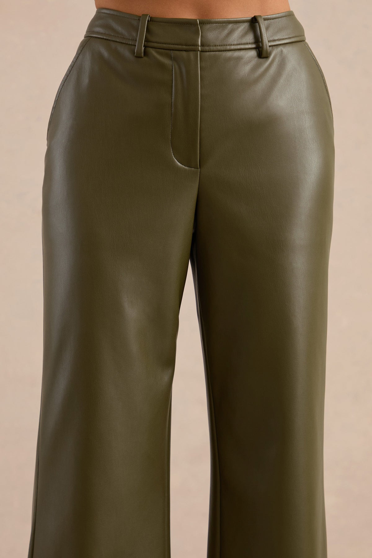 Gaelina | Pantalones Caqui De Polipiel De Pierna Recta