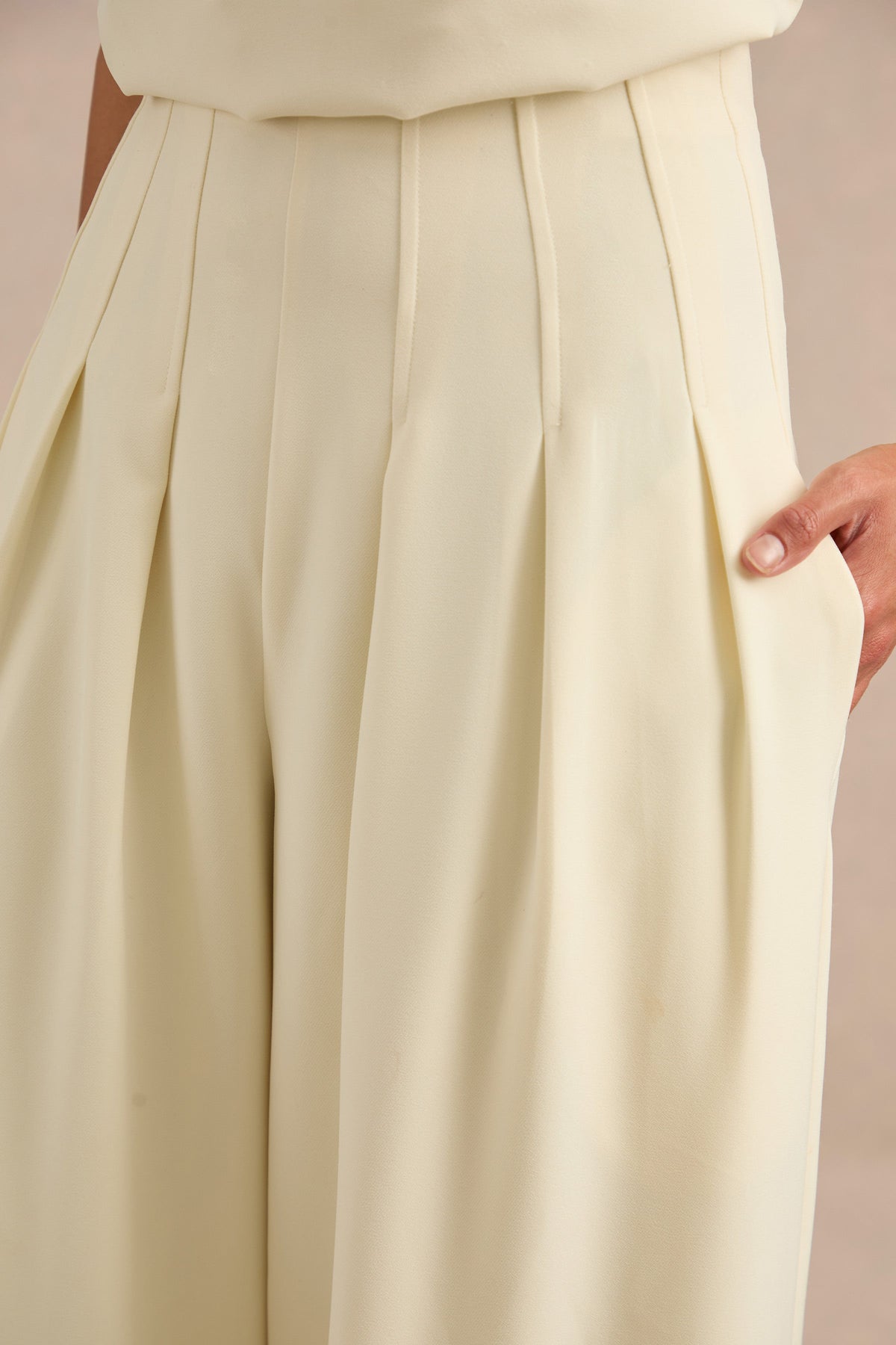 Lalia | Pantalones Crema De Tiro Alto Y Pierna Ancha