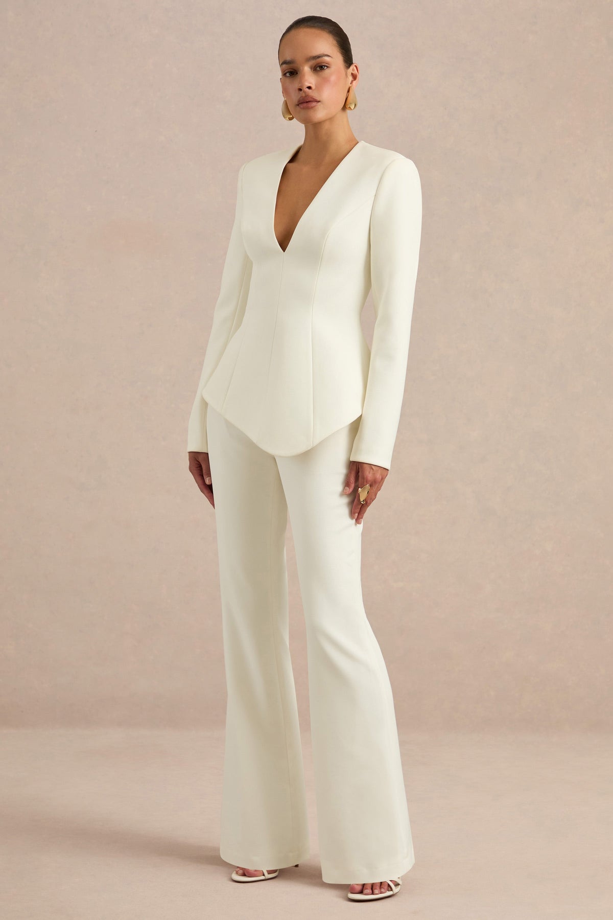 Ysabel | Pantalones Crema Acampanados De Tiro Bajo Estilo Sastre