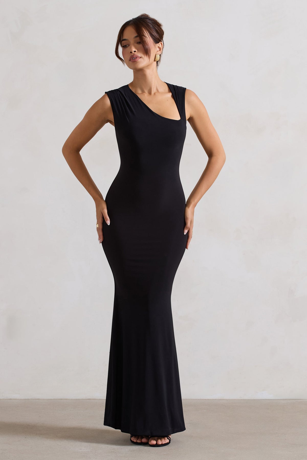 Behind The Scenes | Vestido largo Negro asimétrico con Aberturas