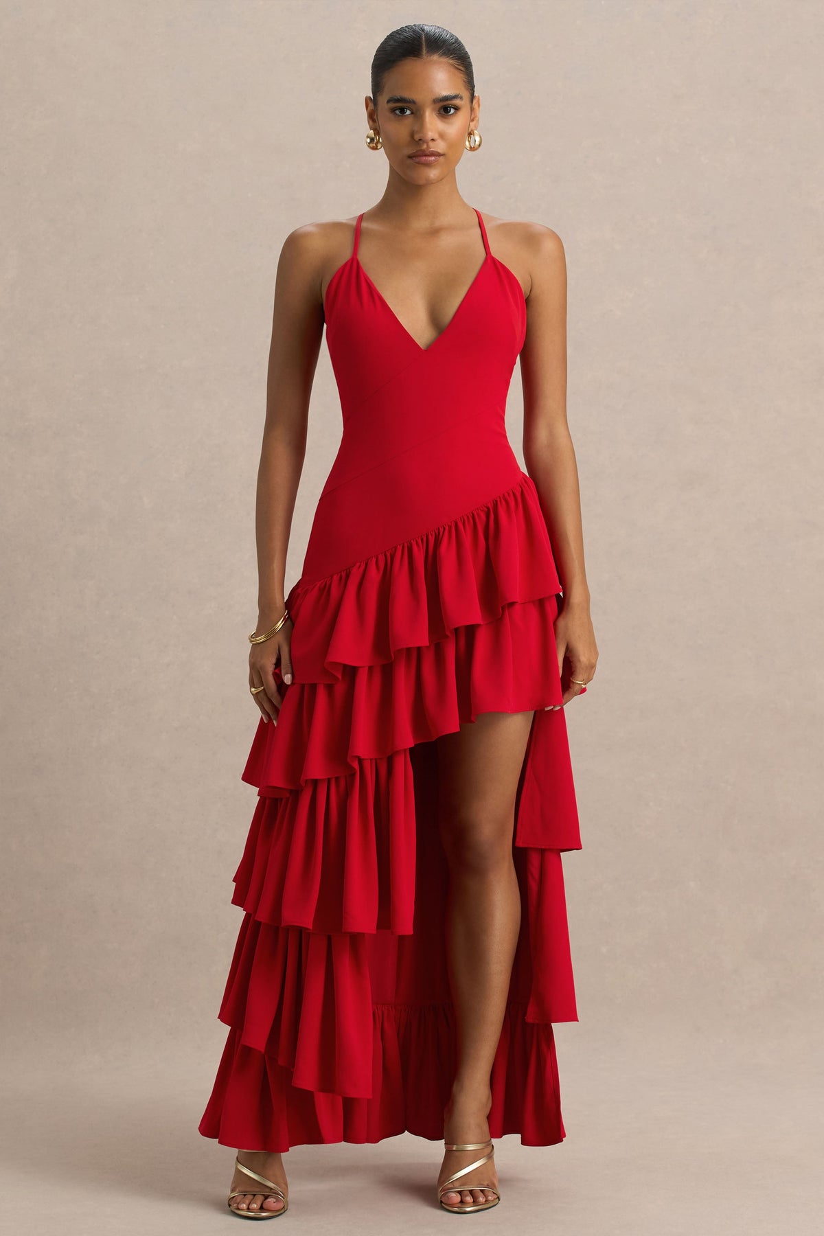 Bogota | Vestido rojo largo con escote pronunciado y detalle de falda con volantes