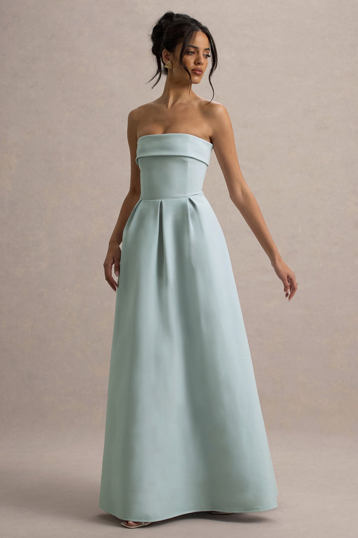 Maddalena | Vestido largo en azul empolvado con falda plisada
