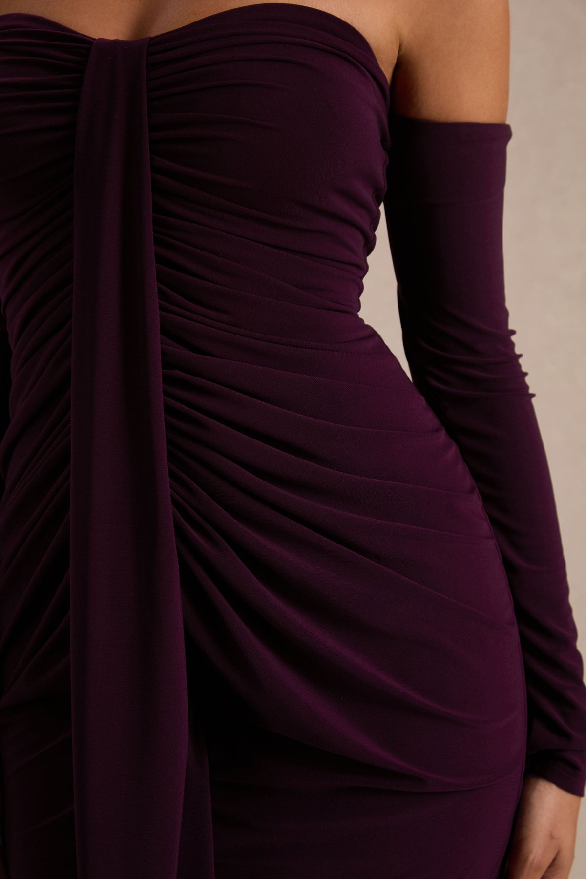 Harper | Vestido Largo Ciruela de Escote Bardot