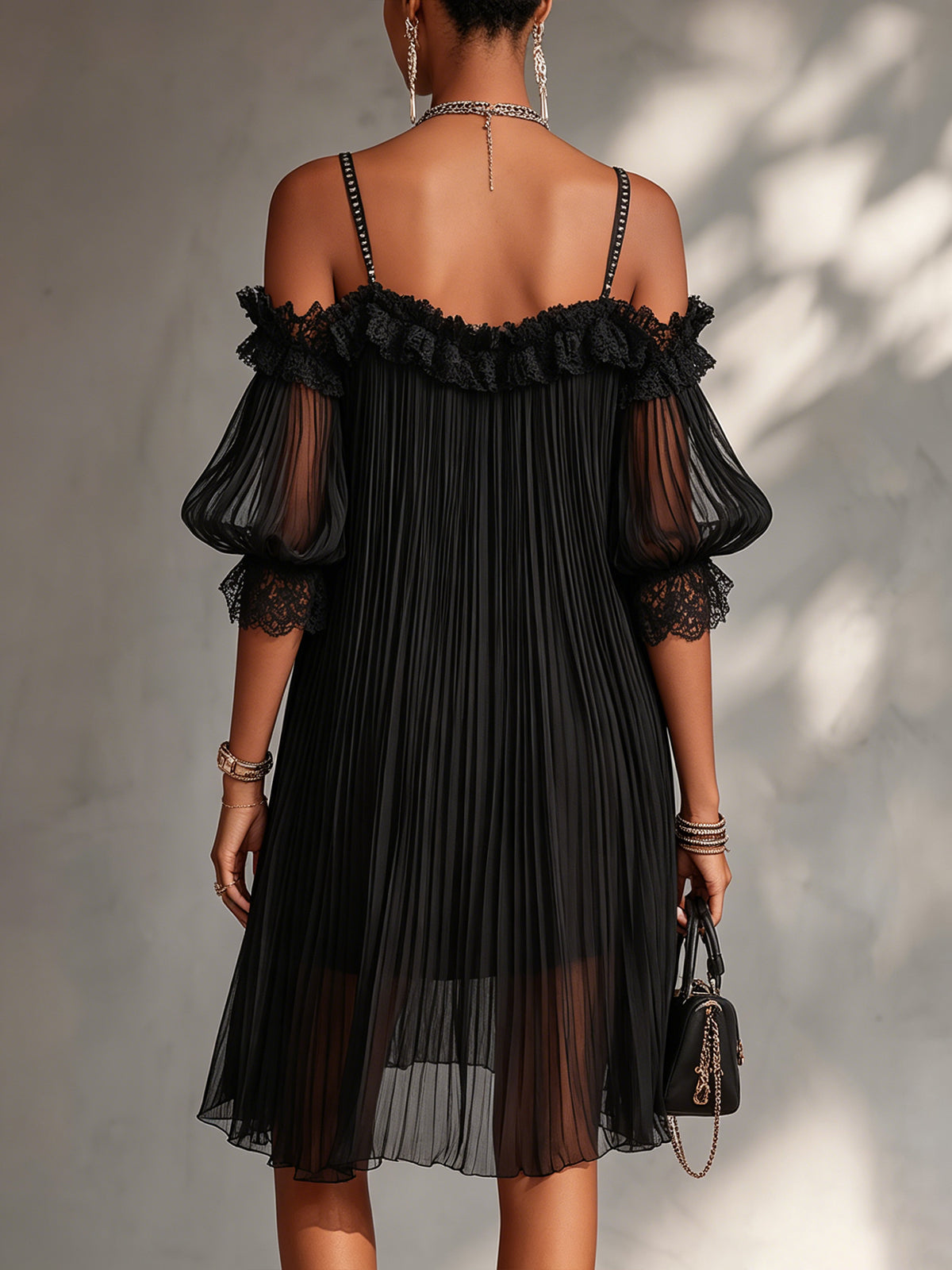Livia | Schwarzes Off-Shoulder Chiffon-Minikleid mit Spitze