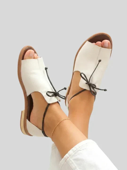 Liliana | Sandalen aus Kunstleder mit Riemen
