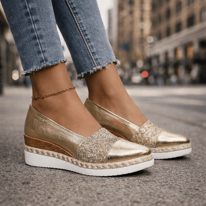Serena | Keilsandalen mit Glitzersteinchen