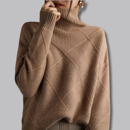 Astrid™ | Weicher Rollkragenpullover mit Rautenmuster