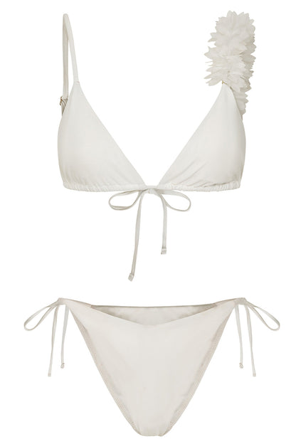 Cassia | Top de bikini blanco con ribete de flores en triángulo