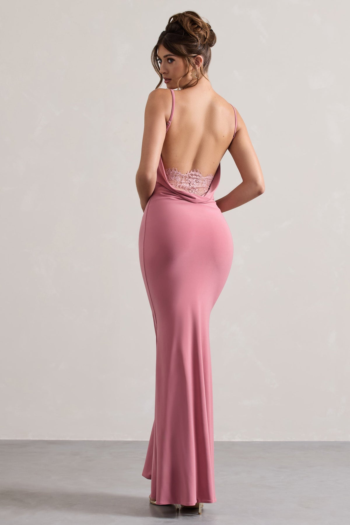 Francoise | Vestido Largo Rosa Palo De Cuello Drapeado Con Espalda Descubierta E Inserción De Encaje