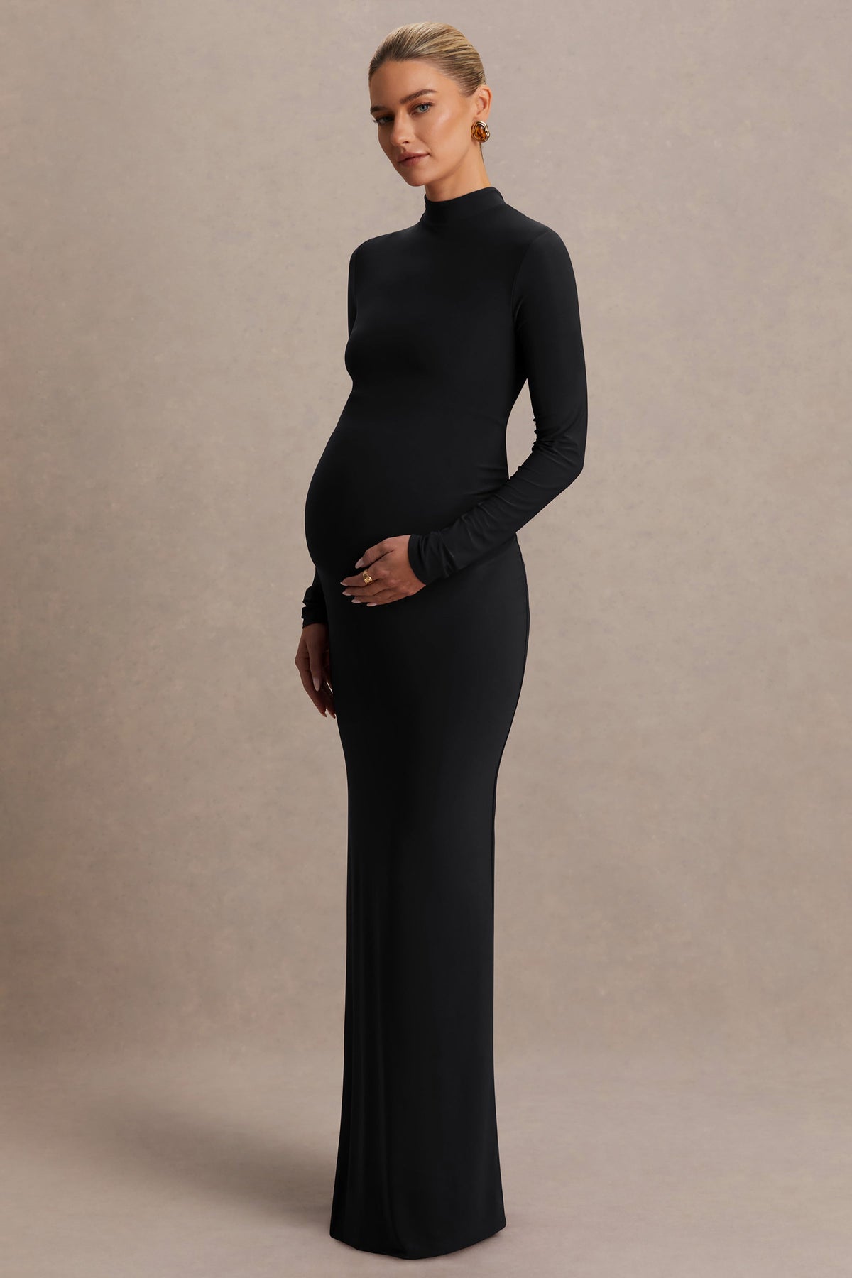 Alejandra | Vestido Largo de premamá en negro con mangas largas y abertura