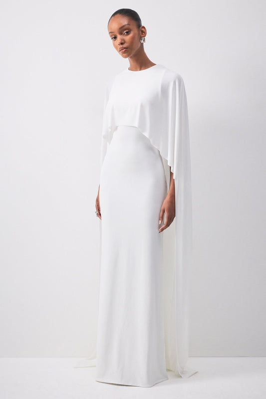 Padma | Vestido Largo Blanco con Mangas Tipo Capa