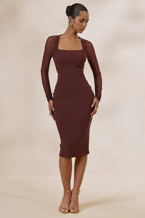 Off Track | Vestido midi ajustado marrón con mangas transparentes