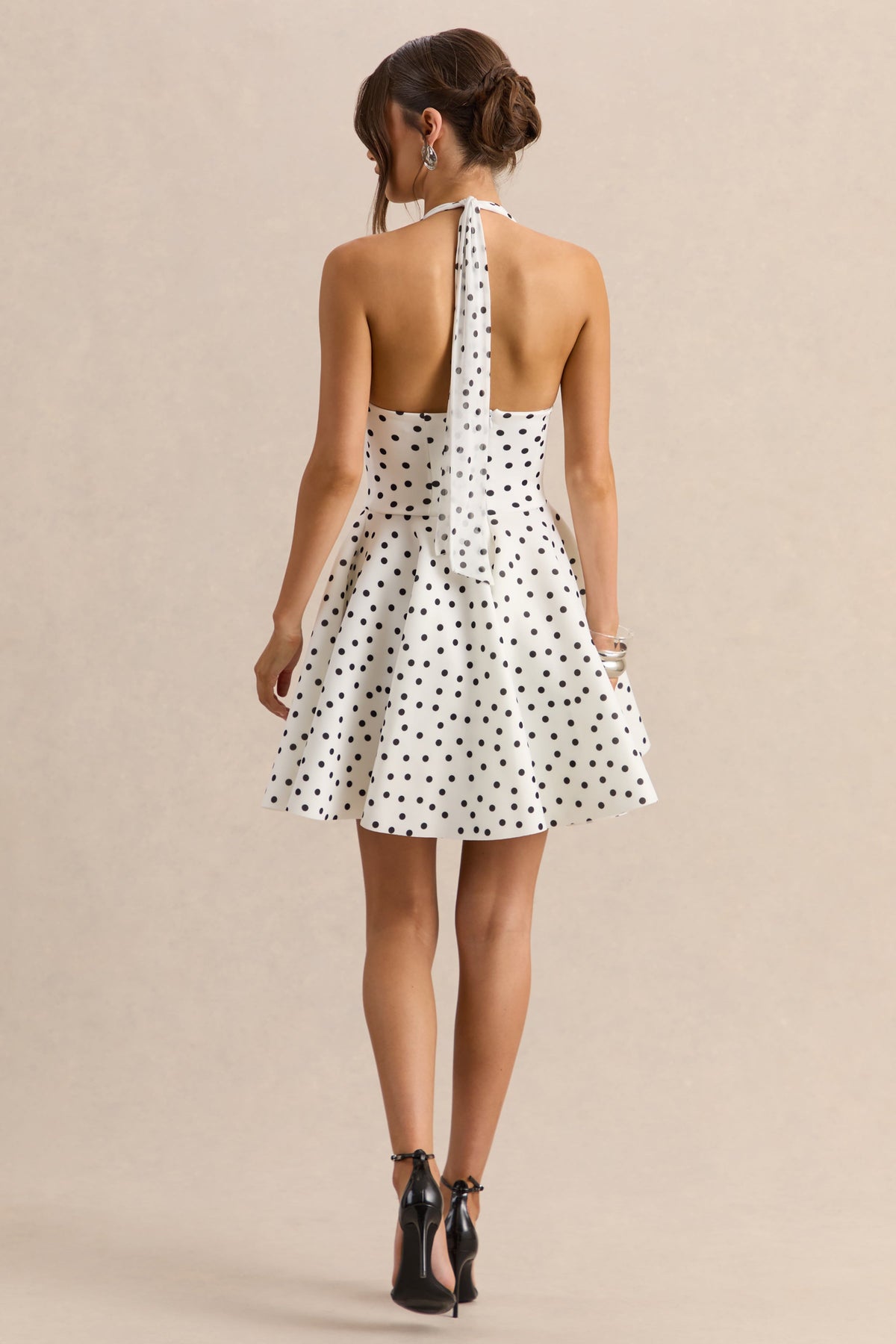 Peggy | Blanco y Negro Lunares Cuello Halter Evasé Vestido Corto
