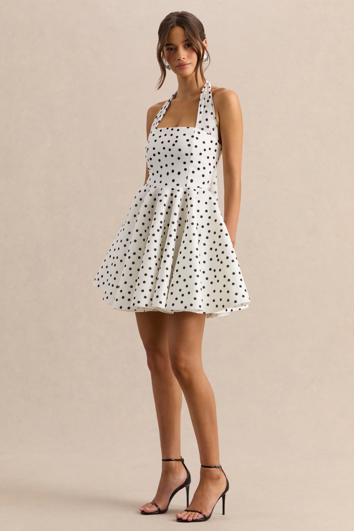 Peggy | Blanco y Negro Lunares Cuello Halter Evasé Vestido Corto