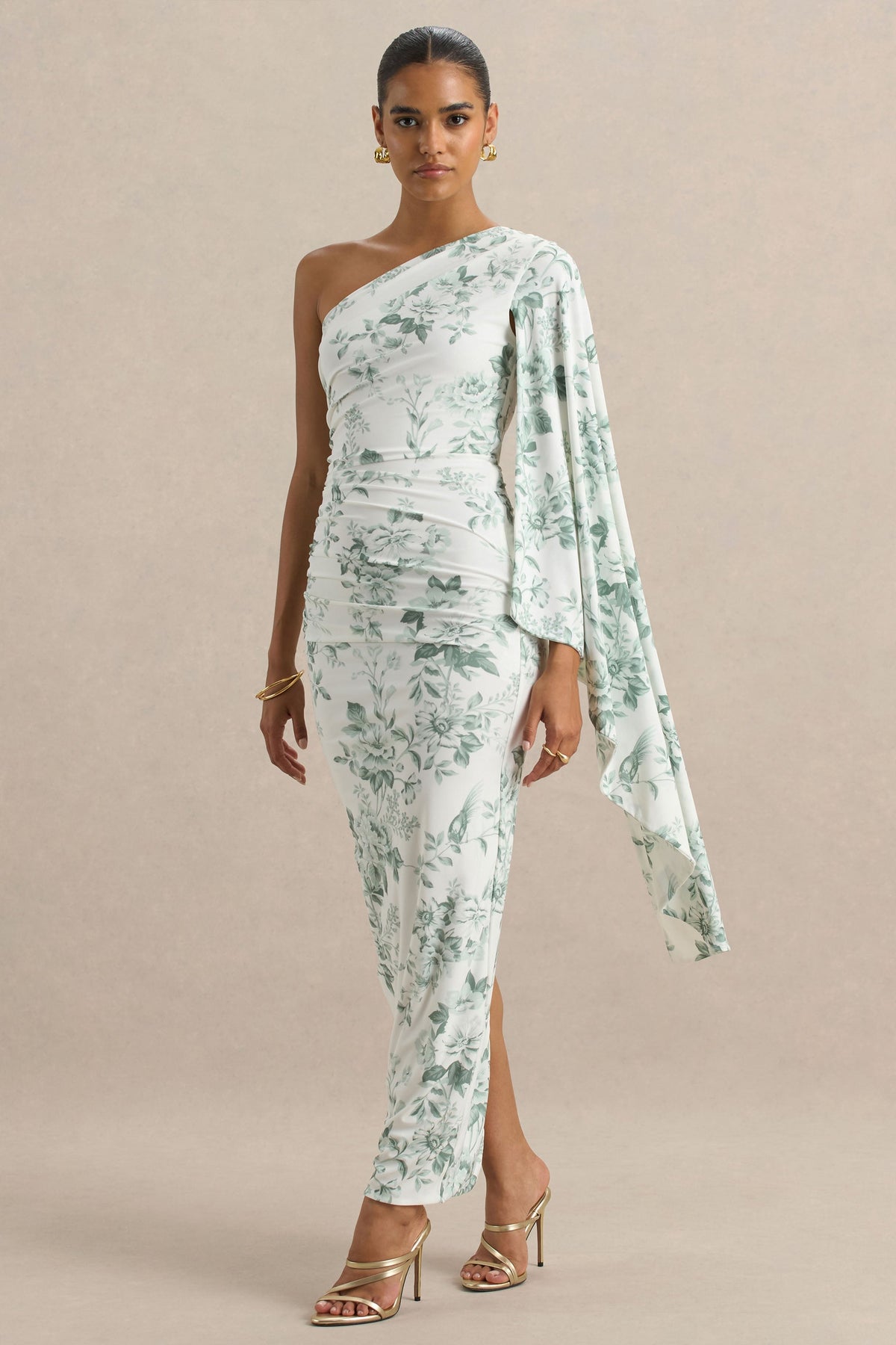 Clementina | Vestido largo verde con estampado de porcelana y manga tipo capa asimétrica