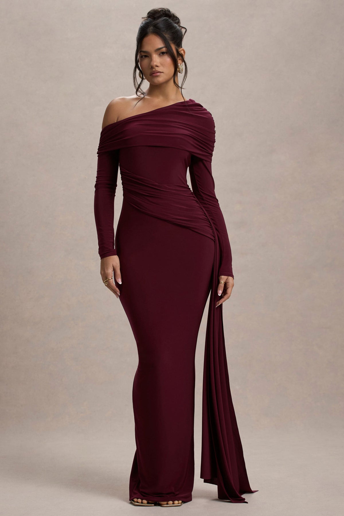 Valina |  Vestido largo en  Burdeos Fruncido Asimétrico con Caída