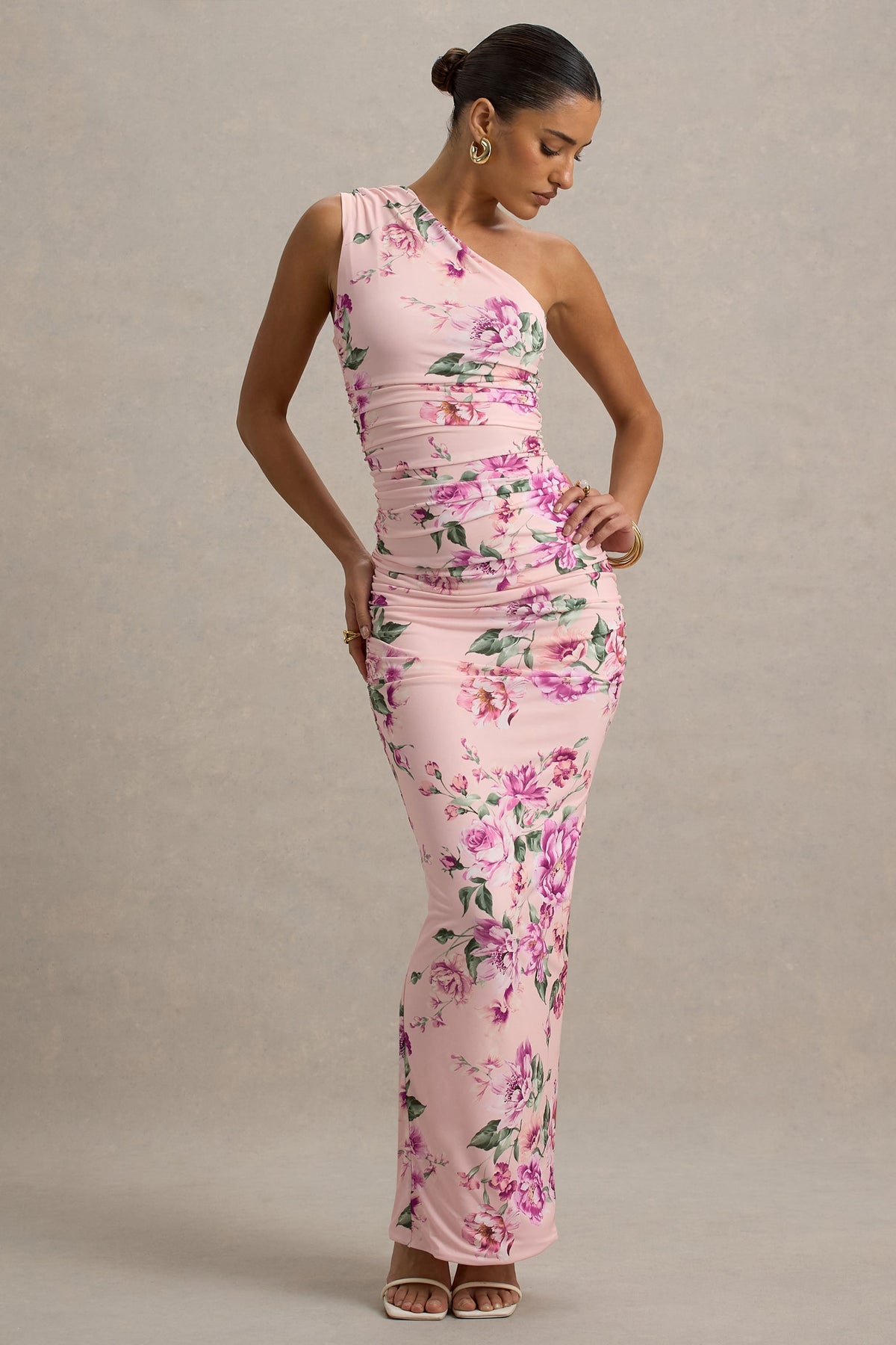 Dalarie | Vestido largo fruncido con escote asimétrico y estampado floral