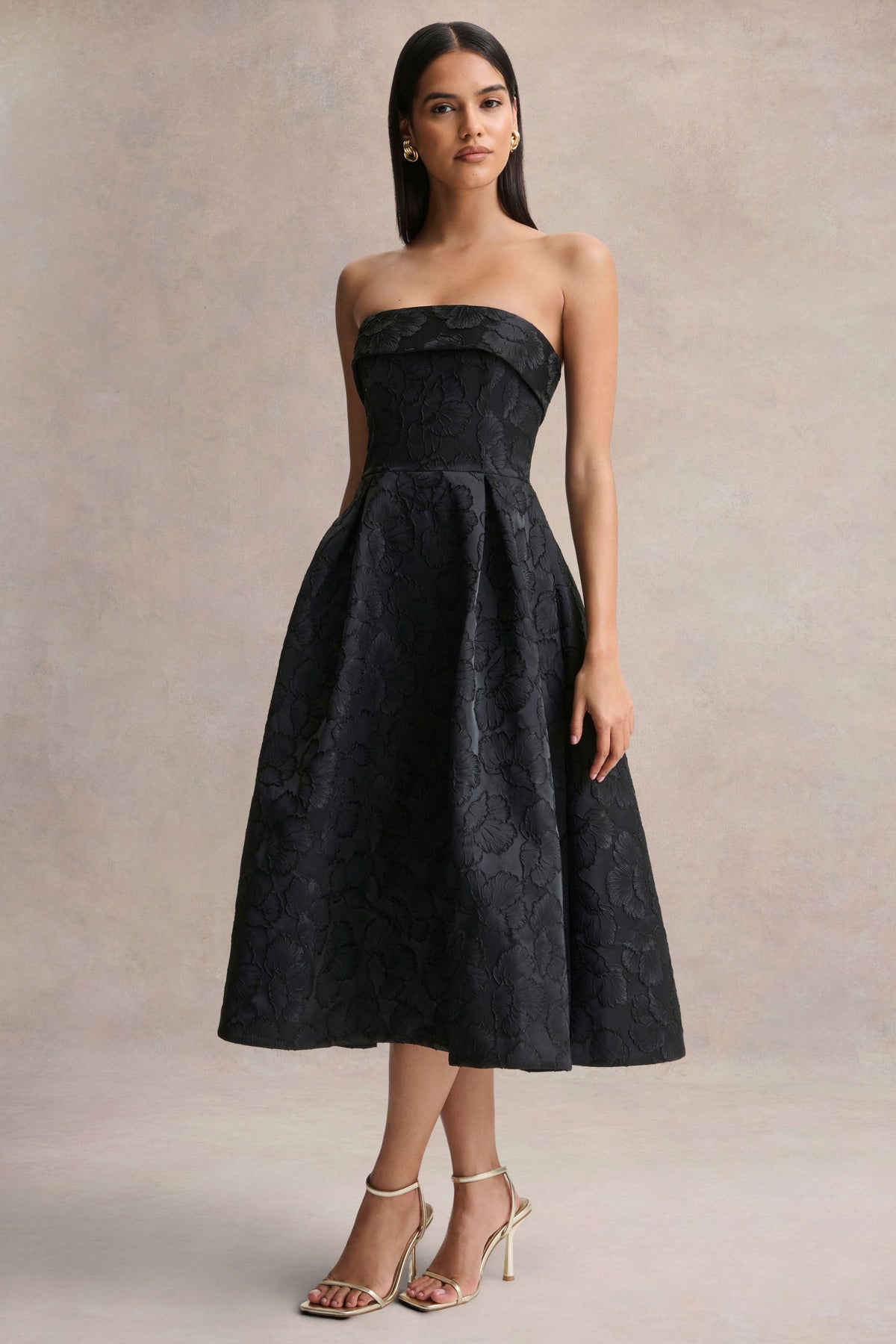 Zuma | Vestido midi negro de jacquard metálico sin tirantes