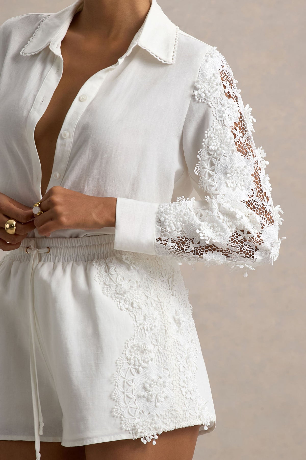 Coconut | Camisa con botones y detalles de encaje