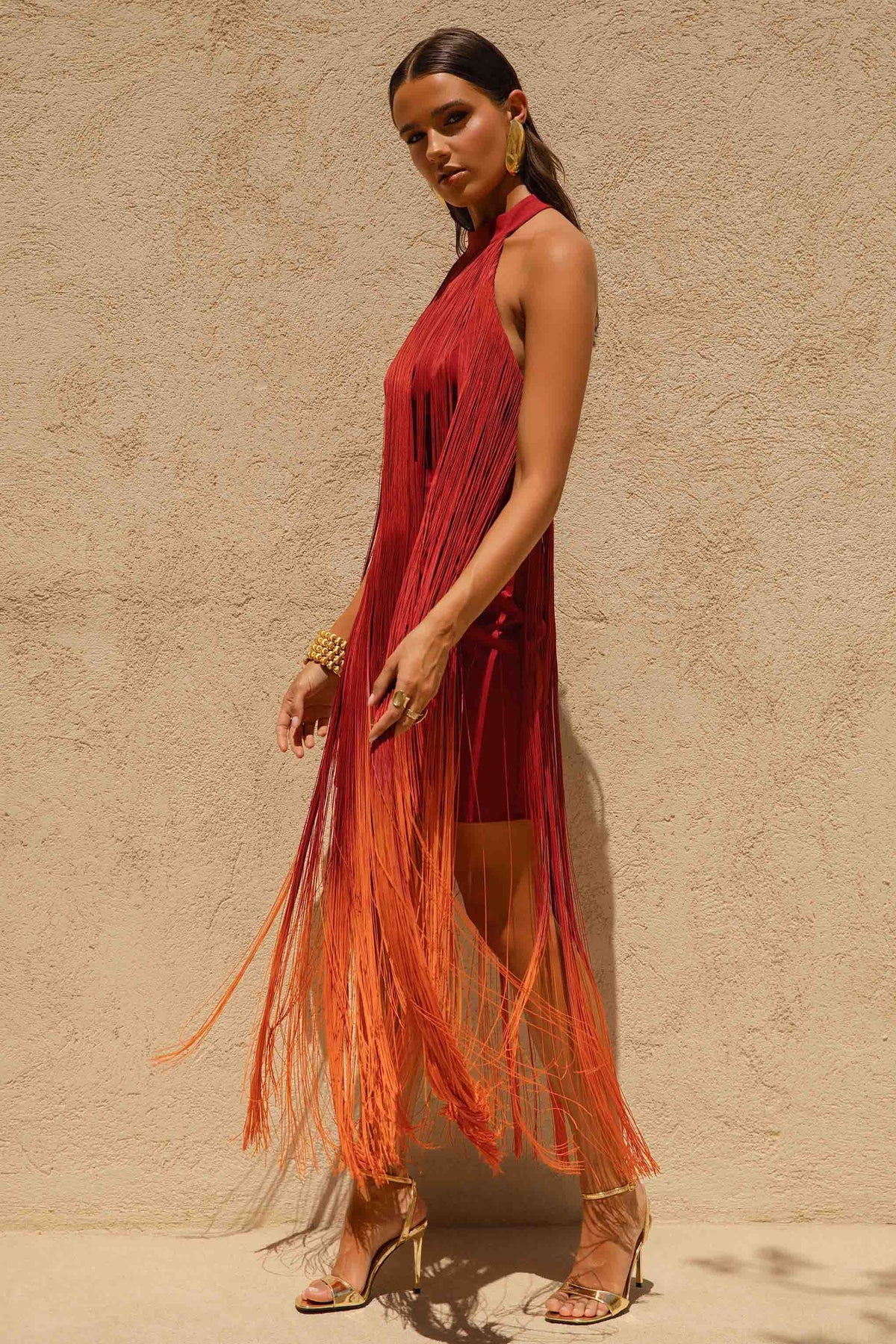 Alessia | Vestido largo de flecos con espalda descubierta en color naranja degradado