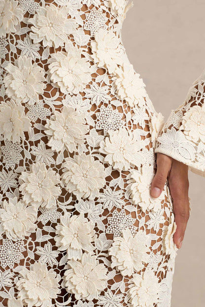 Viper |  Vestido largo de Encaje Crema con Mangas Largas