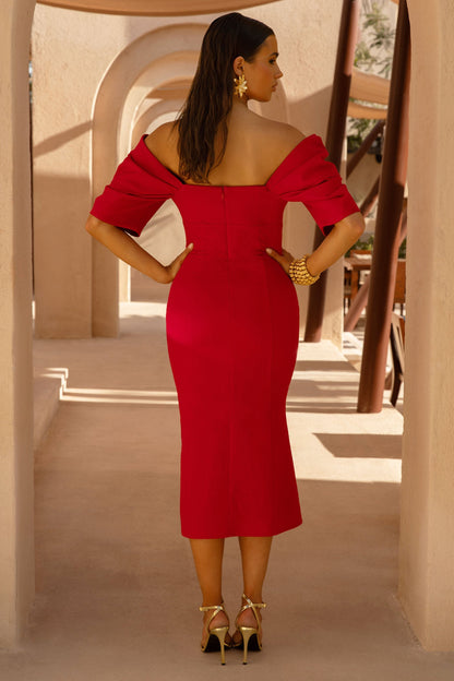 Fiona | Vestido Midi Rojo con Escote Profundo y Abertura