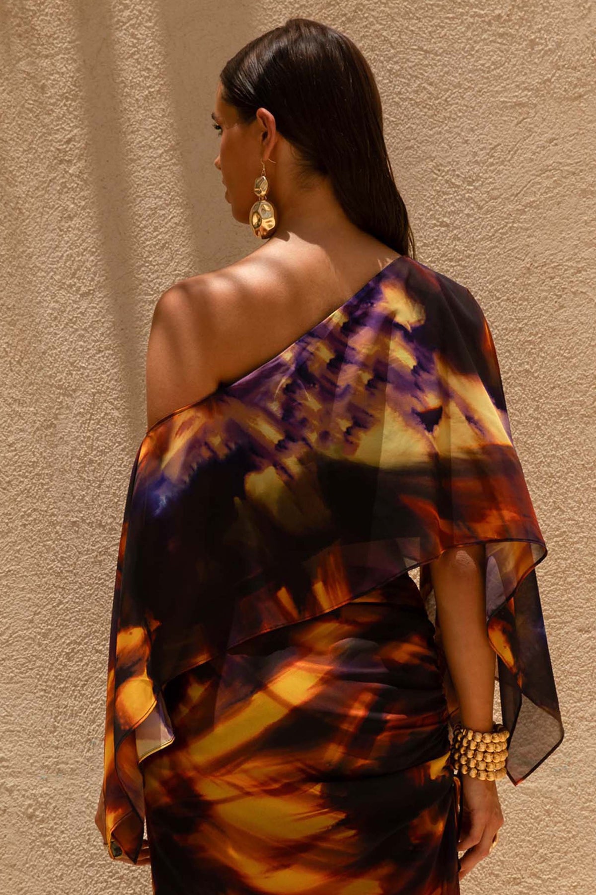 Elysia | Top asimétrico de chiffon con estampado degradado