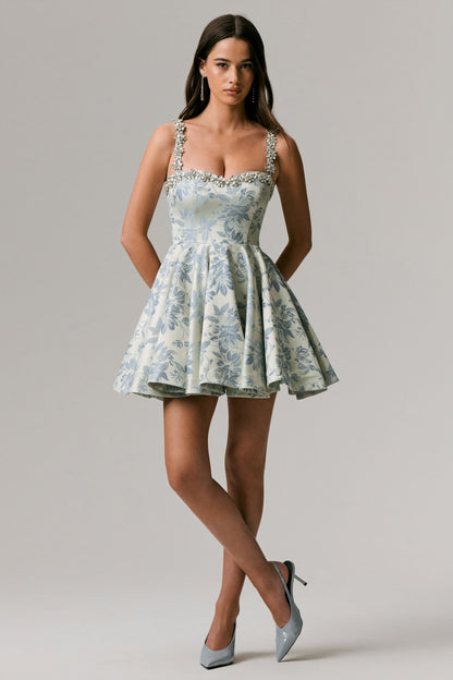 Seashell | Vestido corto skater de jacquard azul claro con escote corazón adornado