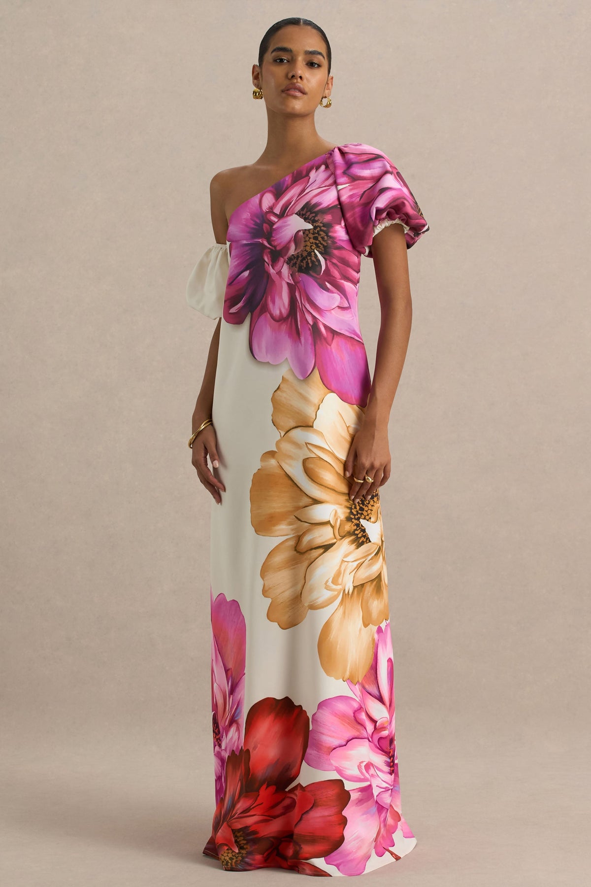 Anastasia | Vestido Largo Asimétrico Con Estampado Floral Grande y Detalle Fruncido