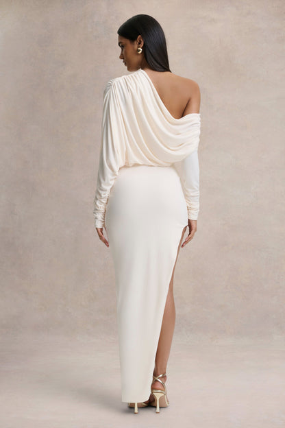 Olivia | Vestido Largo Crema de Escote Asimétrico con Detalle Fruncido y Abertura Frontal