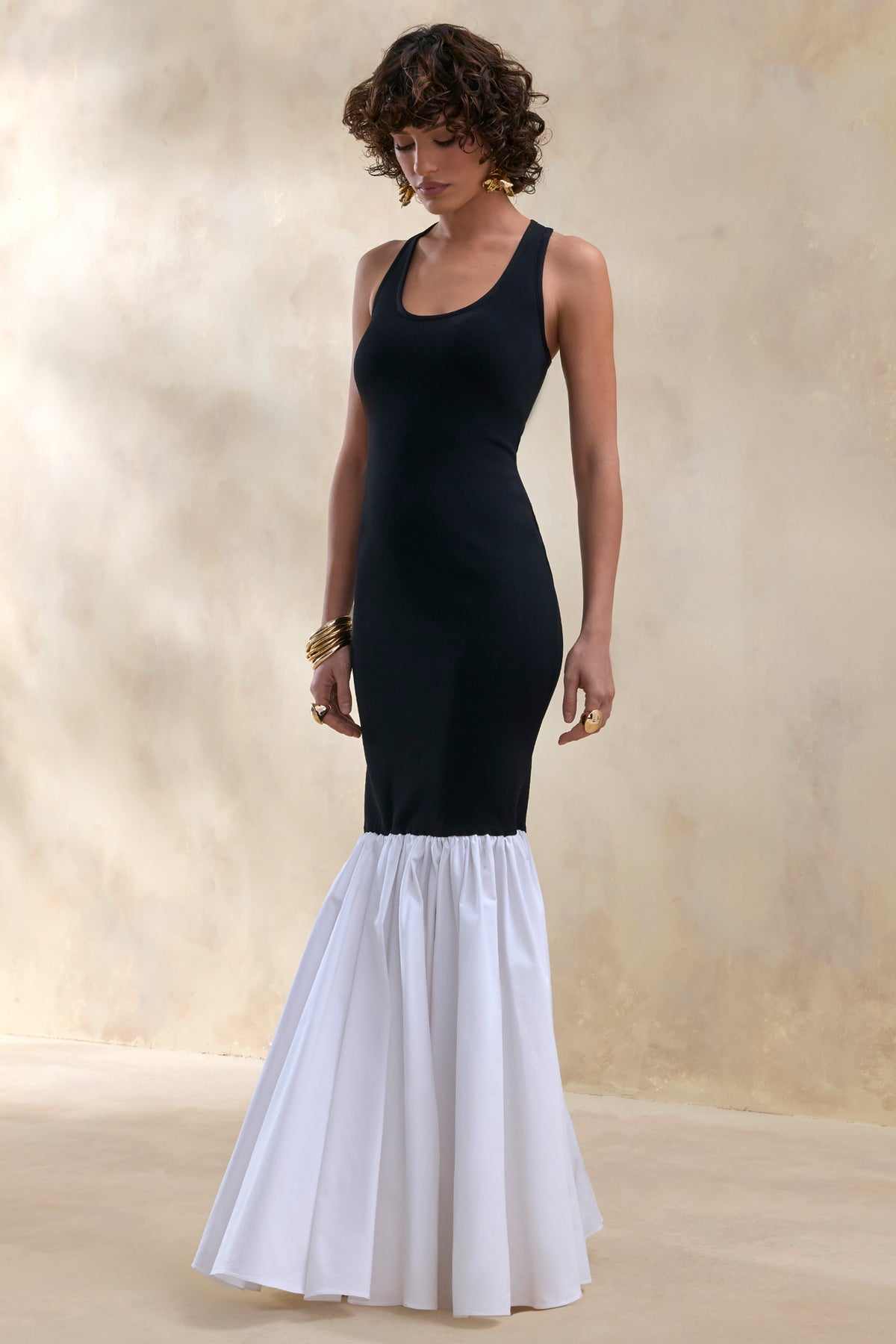 Lexi | Vestido Largo Negro Y Blanco De Jersey Acanalado Con Escote Cuadrado Y Bajo Sirena