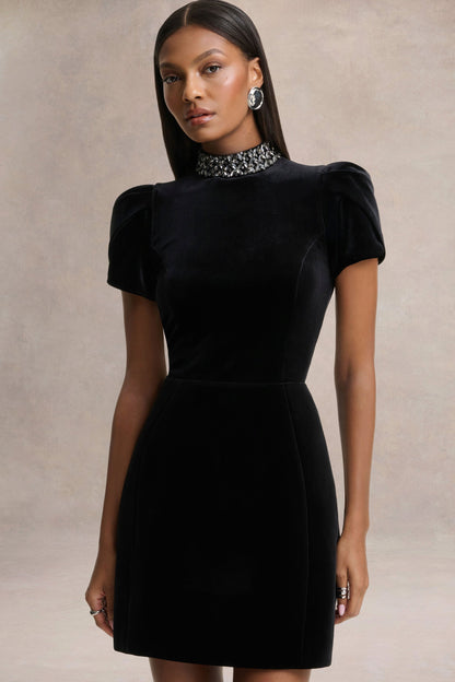 Margot | Vestido corto de terciopelo negro con cuello alto y detalle de pedrería