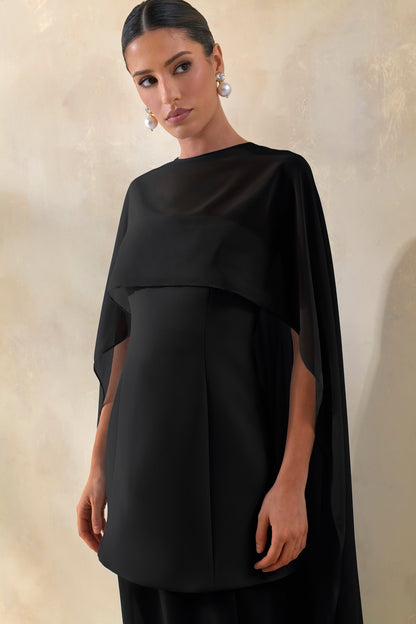 Chessa | Vestido Largo Negro de Escote Con Aberturas con Capa Transparente