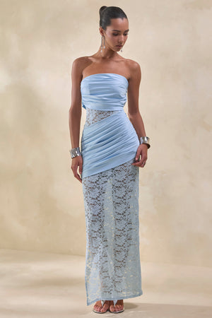 Dulcie | Vestido Largo Azul celeste de Encaje y Satén Bandeau con Detalle Cruzado