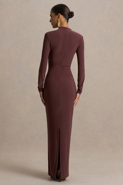 Zadie | Vestido Largo Marrón de Cuello Alto con Detalle Fruncido