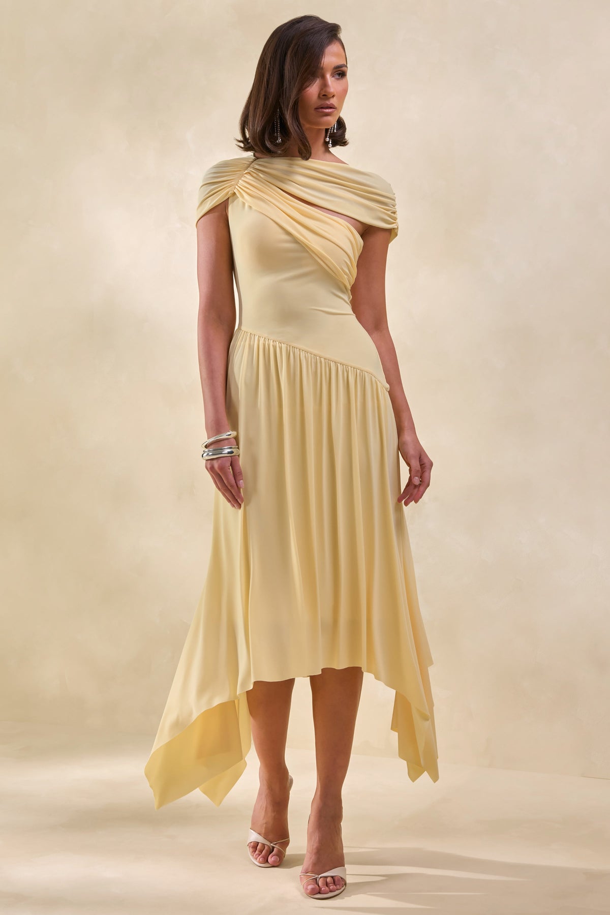 Lorina | Vestido Midi Amarillo Limón De Cuello Alto Con Cintura Asimétrica