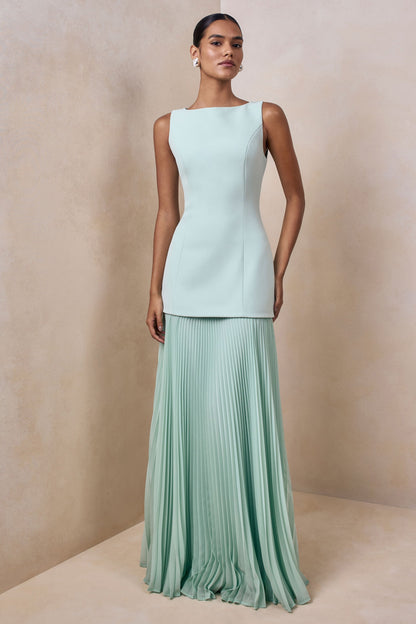 Hadley | Vestido Largo Verde Salvia con escote barco y cintura caída