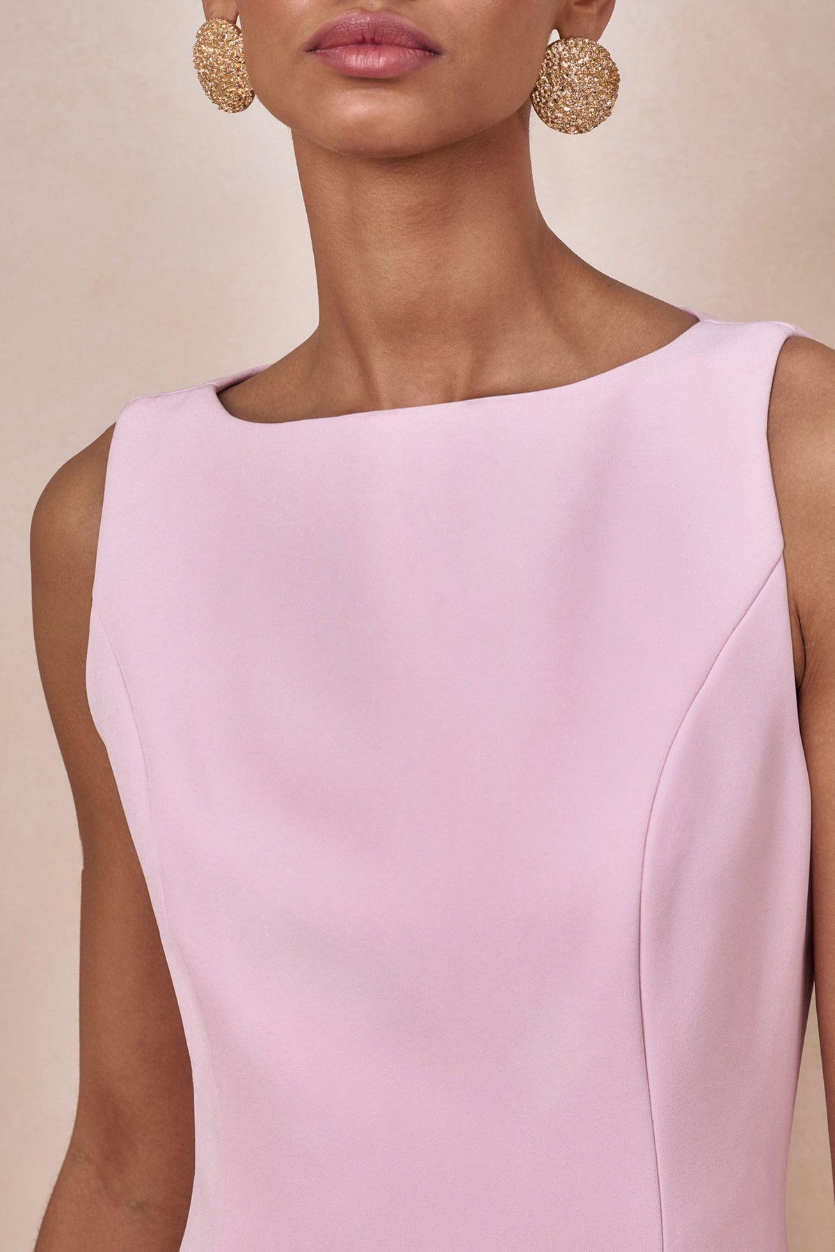 Hadley | Vestido Largo rosa claro con escote barco y cintura caída