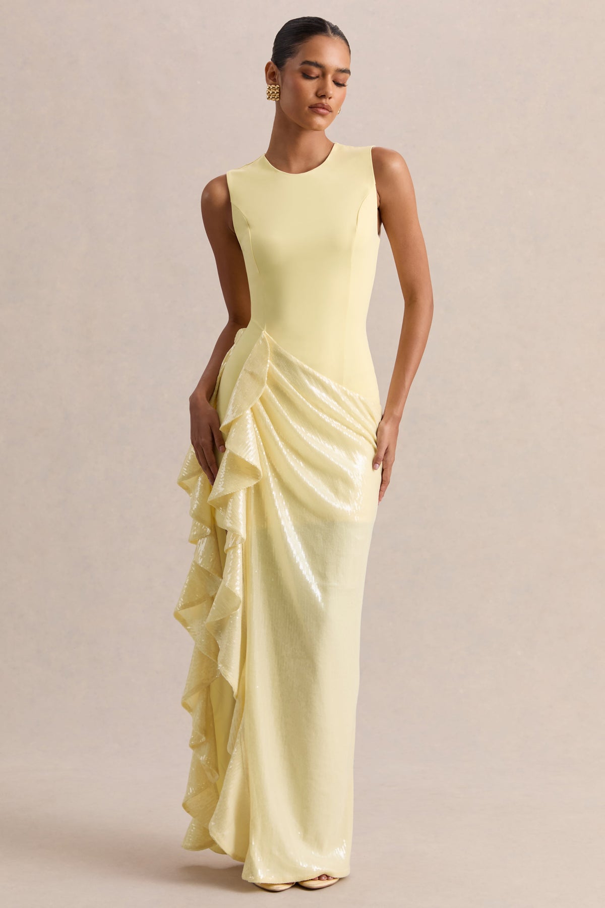 Ada | Vestido Largo Limón Con Escote Redondo, Falda Translúcida Y Detalle De Volantes