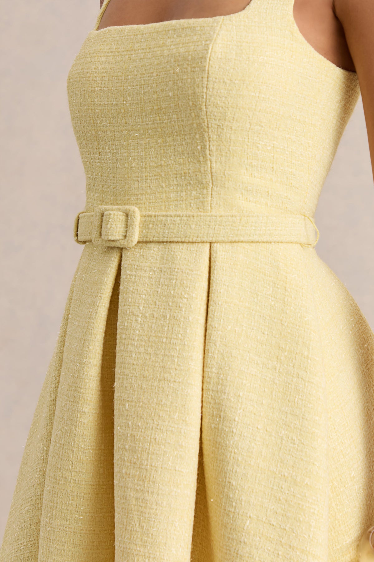Camoria | Vestido Midi Amarillo Limón De Bouclé Con Escote Cuadrado Y Cinturón