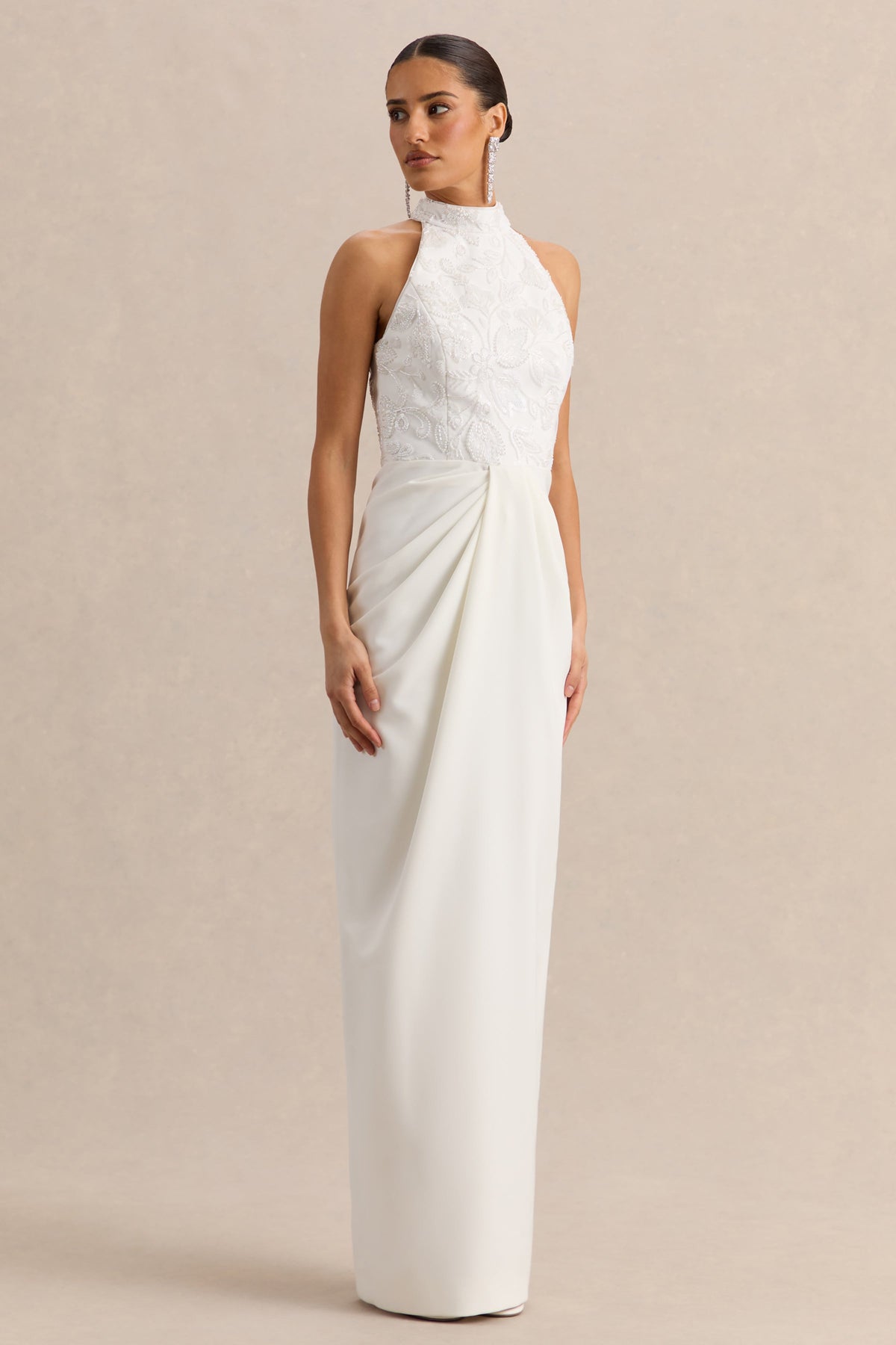 Charlotte | Vestido Largo Blanco Con Escote Halter Y Detalle Fruncido