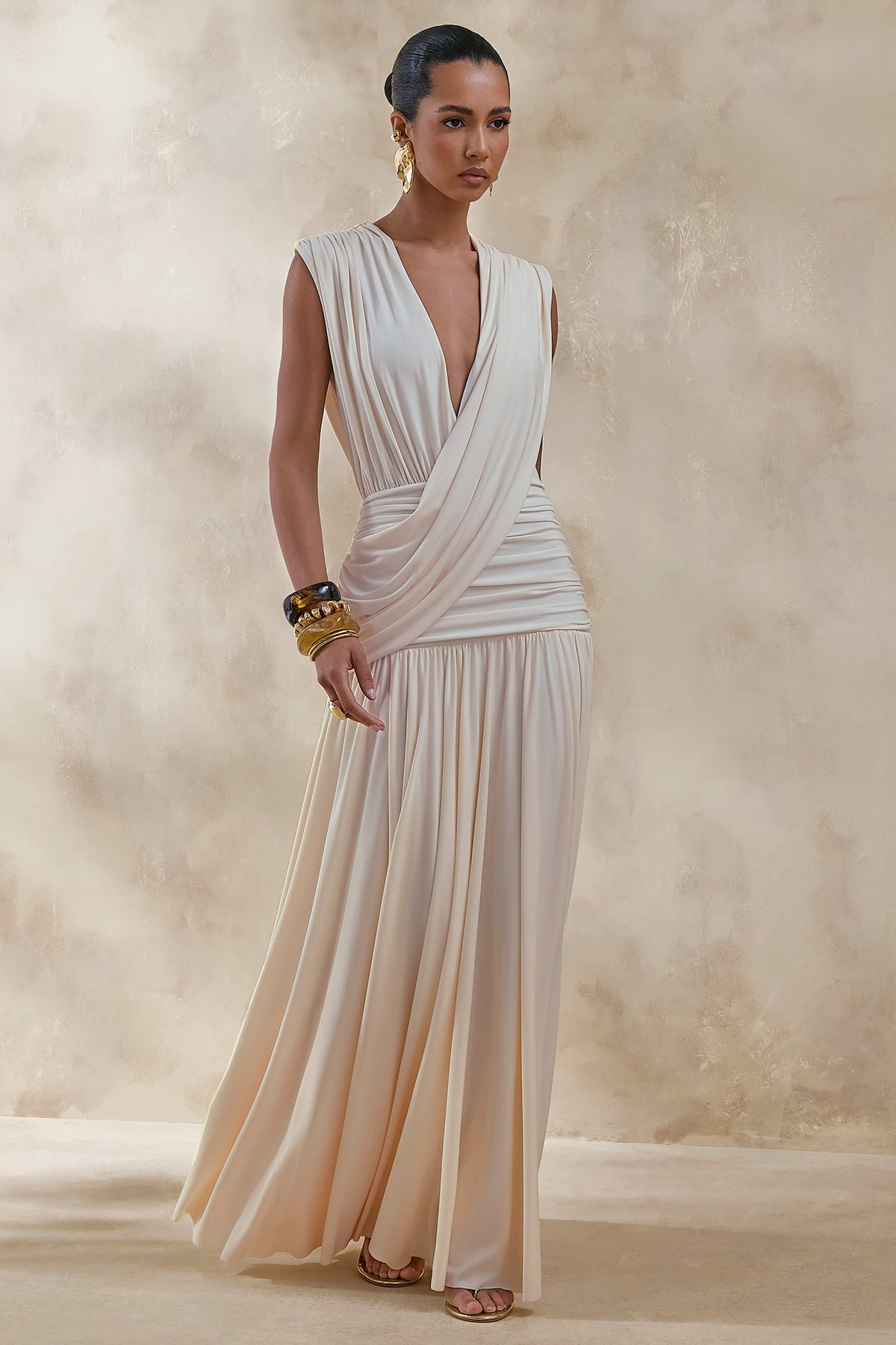 Glorina | Crema Escote Pronunciado Vestido Largo con Detalle Drapeado