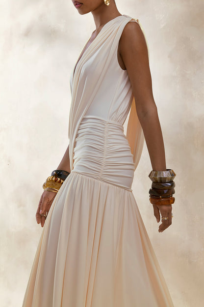 Glorina | Crema Escote Pronunciado Vestido Largo con Detalle Drapeado