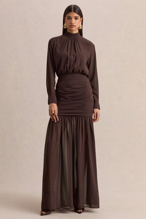 Zella | Vestido Largo Marrón Con Cuello Alto Y Falda Translúcida