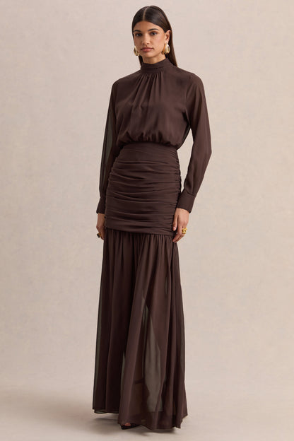 Zella | Vestido Largo Marrón Con Cuello Alto Y Falda Translúcida