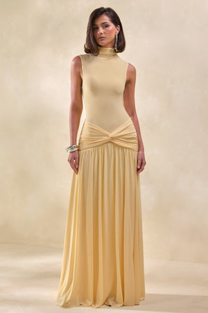 Glimora | Vestido Largo Limón de Cuello Alto con Detalle Fruncido