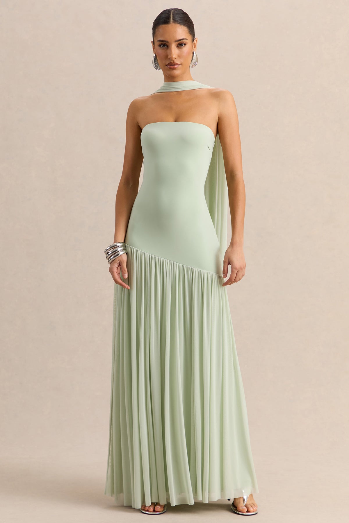Bambi | Vestido Largo Menta Bandeau con Detalle de Pañuelo